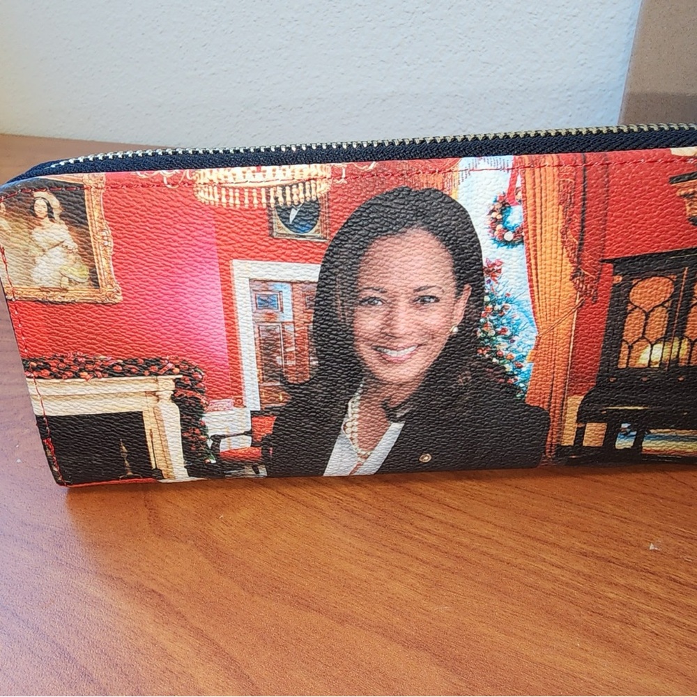 Kamala Women's Printed Clutch